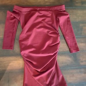 Pregnancy dress So flattering for all body types.